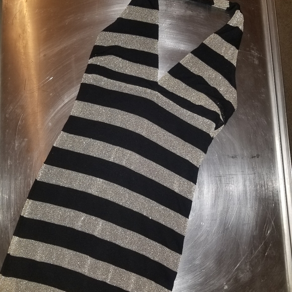 Full length halter dress - Picture 4 of 4